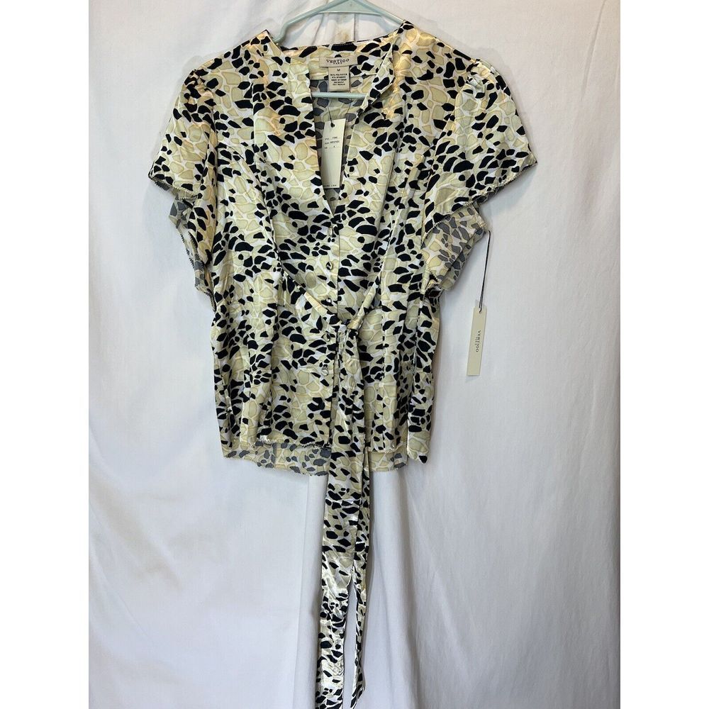 Vertigo Paris Medium NWT Cheetah Puzzle Printed Flutter Sleeve Blouse MSRP $160